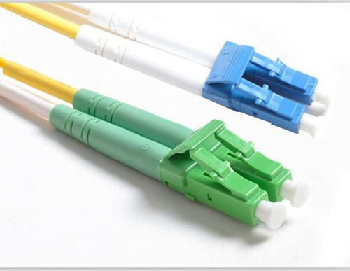 LC/UPC-LC/APC SM 2M 9/125 – MicroConnect